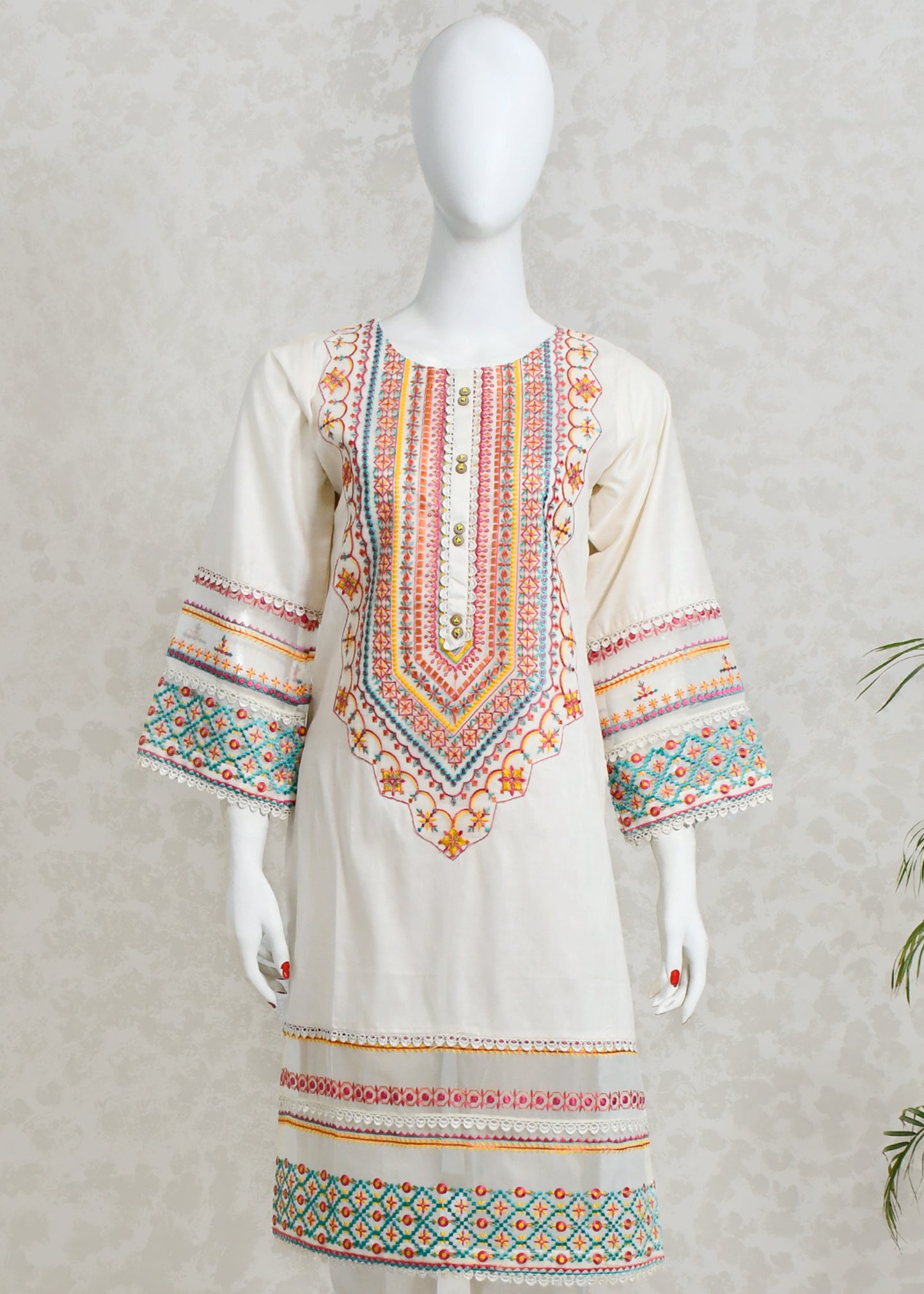 White Rangeen Zaib-e-tan
