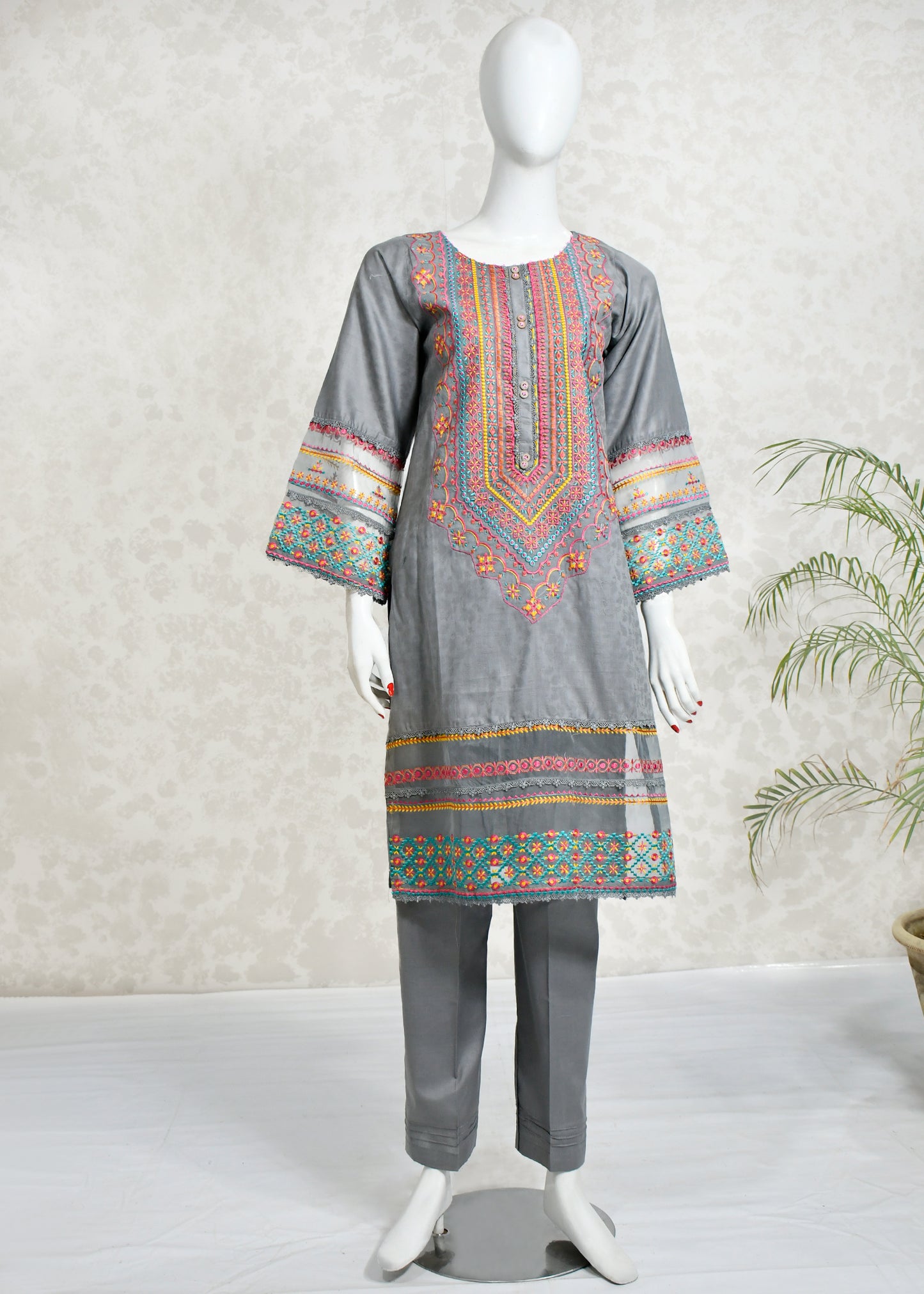 Grey Fossil Rangeen Zaib-e-tan