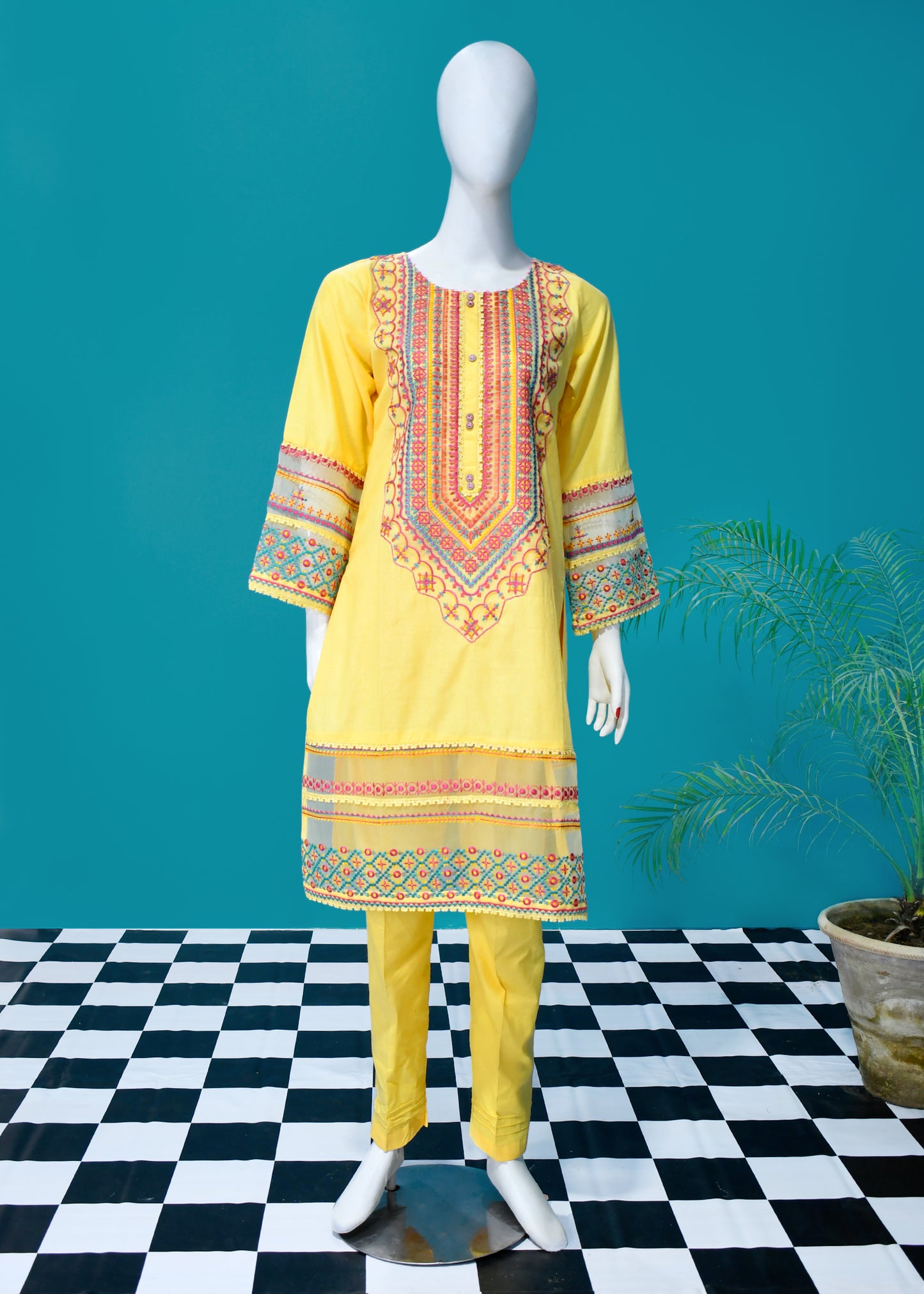 Lemon Rangeen Zaib-e-tan
