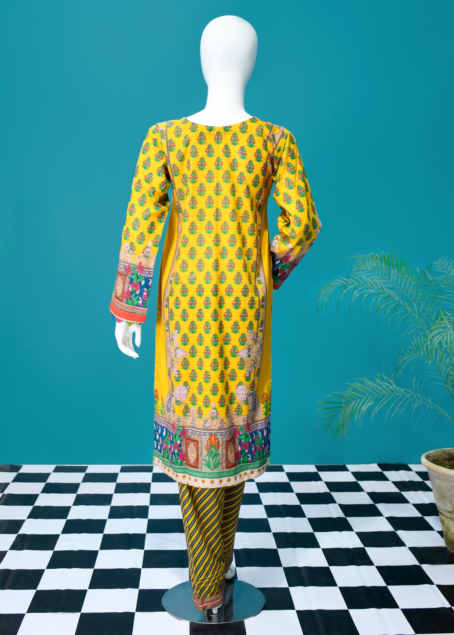 Mustard Mumtaz Mirage OC